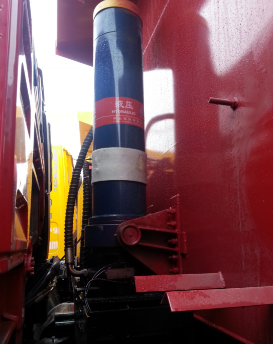 &ldquo;�Ѻ�&rdquo;���͸��ڼtɫ܇�����r�������{ɫ����Խ�l�W��ҫ��